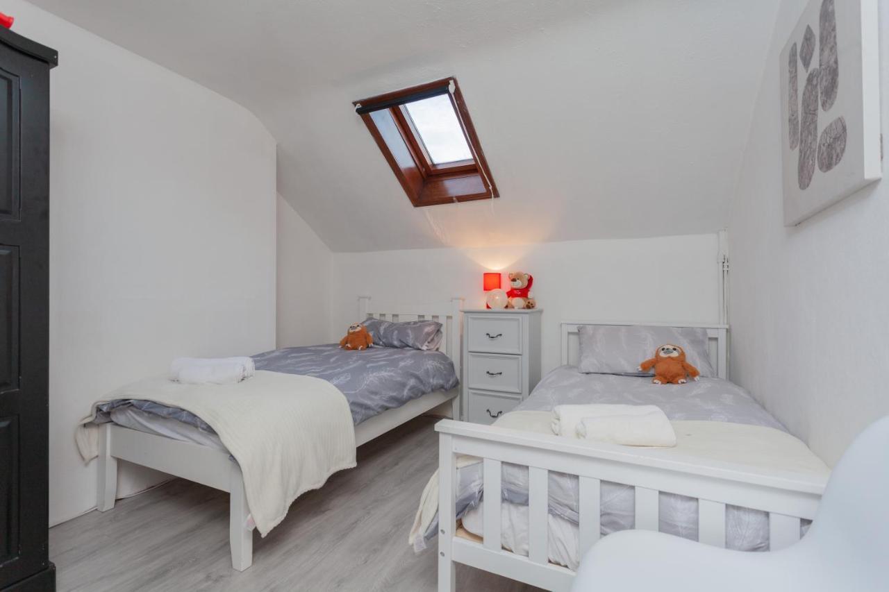 Villa Windsor House Londonderry Esterno foto